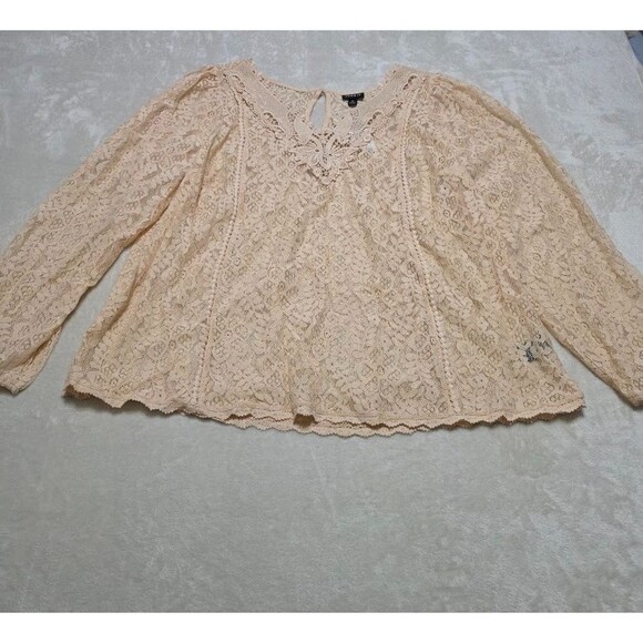 Torrid Tops - Torrid Cream Mixed Lace High Neck Top Size 0 NWT Dressy Casual Beautiful Keyhole